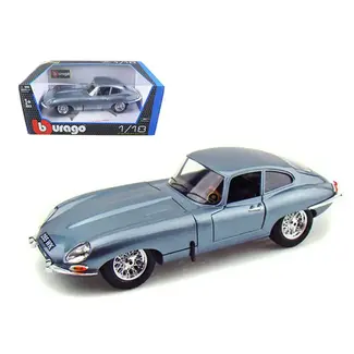 BURAGO Burago 12044 1/18 Jaguar E-type Coupe 1961 (SCREWS MISSING FROM BASE PLATE)