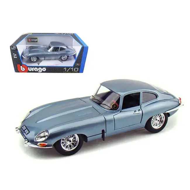 Burago 12044 1/18 Jaguar E-type Coupe 1961 (SCREWS MISSING FROM BASE PLATE)