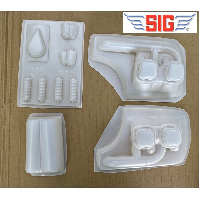 SIG 1/3 SPACE WALKER  COWL PARTS  ENGINE HEADS EXHAUST ETC  SEE PHOTO PLASTIC PARTS