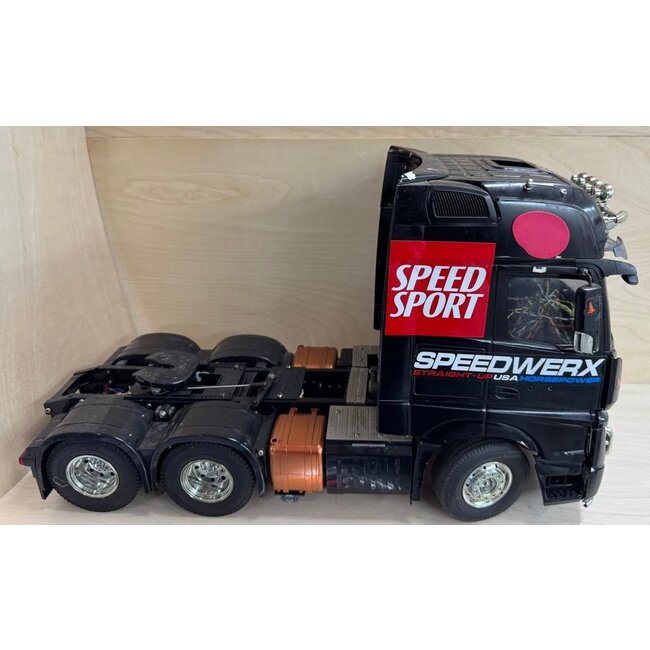 2ND HAND TAMIYA 1/14 TRACTOR TRUCK MERCEDES-BENZ 6X4 ACTROS GIGASPACE 3363 WITH MFC & FUTABA RADIO ** REQUIRES BATTERY & CHARGER