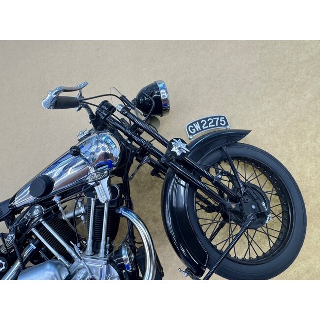 Minichamps 062135500 1/6 Brough Superior SS100 T.E. Lawrence Black Motorbike model " EX DECEASED ESTATE SOLD AS IS "