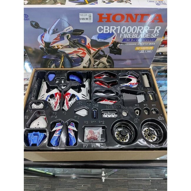 Magic Factory 1/9 Honda CBR1000RR-R Fireblade SP Plastic Model Kit