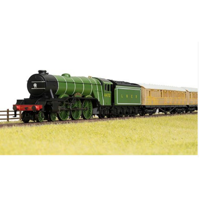 HORNBY THE FLYING SCOTSMAN SET 00 GAUGE 100TH ANIVERSARY EDITION ( AUSTRALIAN  POWER SUPPLY )