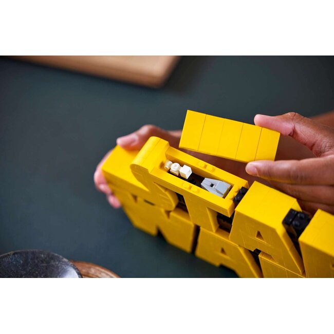 LEGO Brick-Built Star Wars™ Logo  75407 700pcs