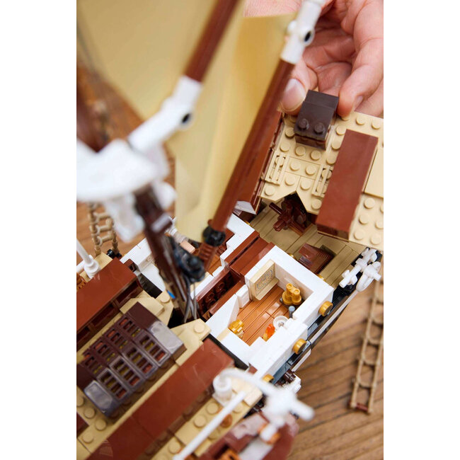 LEGO ENDURANCE SAILING SHIP  10335  3011pcs