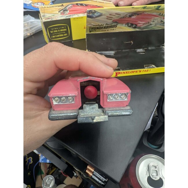 Vintage Dinky Toys #100 Lady Penelope's Fab 1 Thunderbirds (sold as is)