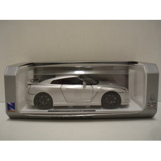 NEW RAY NEWRAY 1/24 NISSAN GTR 2009 SILVER