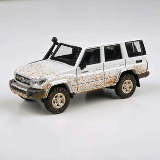 PARA64 Para64 1/64 2014 Toyota Land Cruiser LC76 Off Road Effect Diecast Model Car