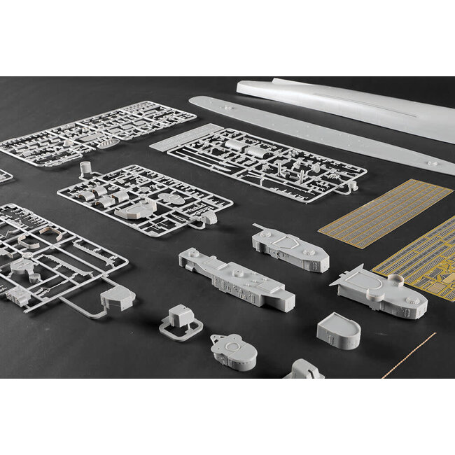 Trumpeter 1/200 USS Fletcher DD-445 Plastic Model Kit [03723]