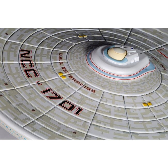 ***PRE ORDER*** CORGI STAR TREK - U.S.S. ENTERPRISE NCC-1701 (THE WRATH OF KHAN)