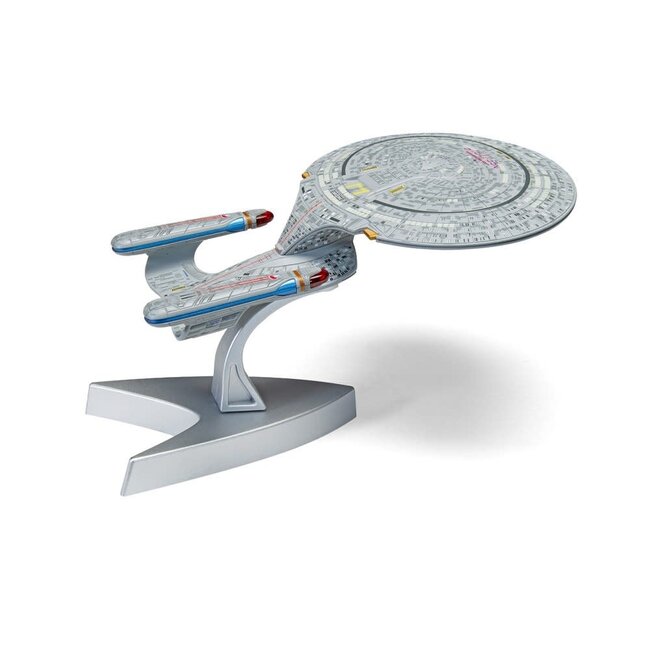 ***PRE-ORDER*** CORGI STAR TREK U.S.S. ENTERPRISE NCC-1701-D (THE NEXT GENERATION)