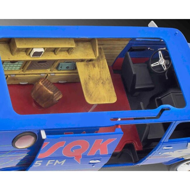 REVELL 1/25 GMC WSQK SQUAWK VAN - STRANGER THINGS