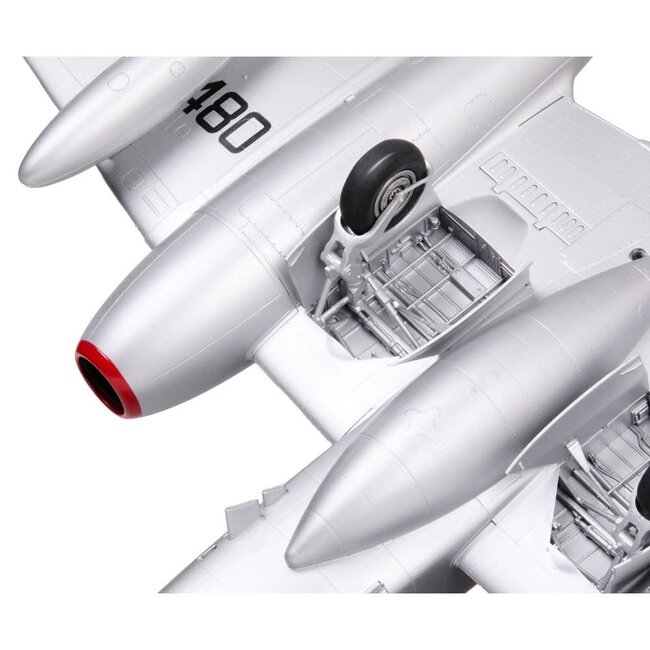 REVELL 1/32 GLOSTER METEOR F.8/FR.9 FIRST EDITION WITH AUS. DECALS