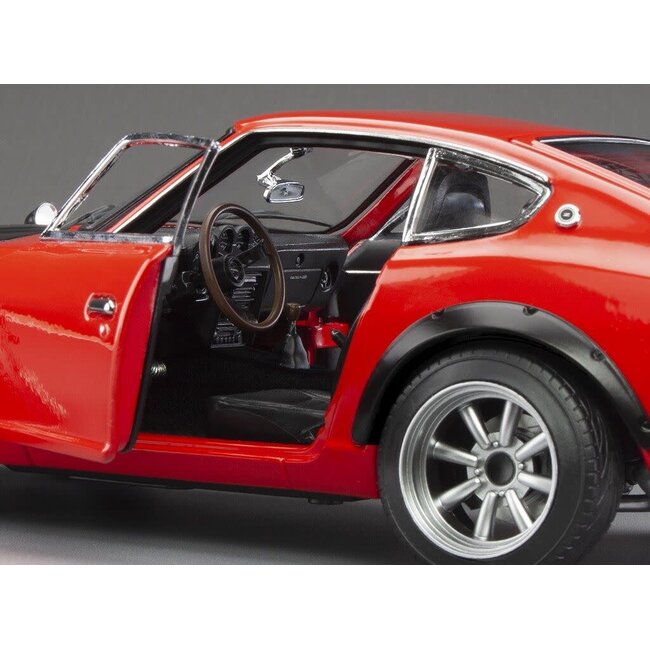 Sun Star 1/18 1971 Datsun 240Z - Red