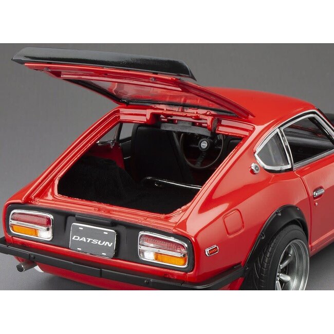Sun Star 1/18 1971 Datsun 240Z - Red
