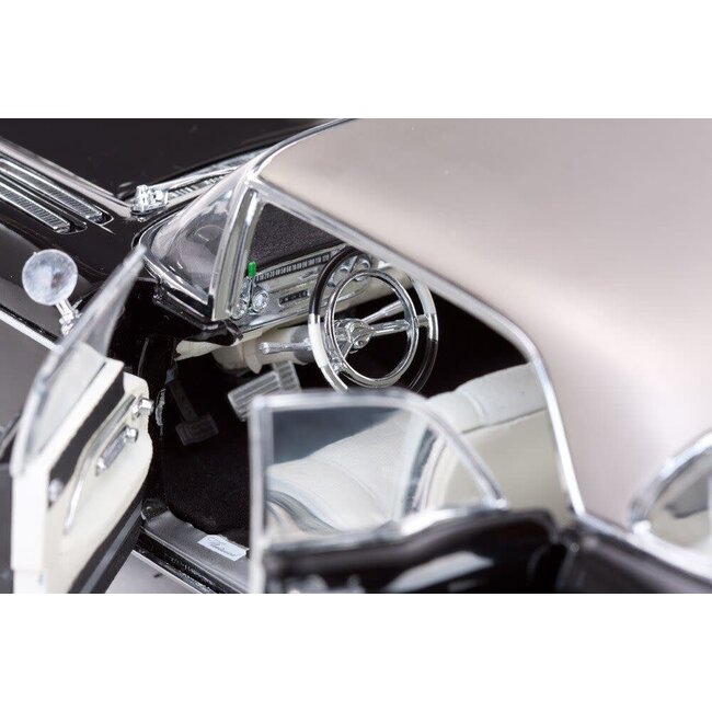Sun Star 1/18 1957 Cadillac Eldorado Brougham - Ebony Black