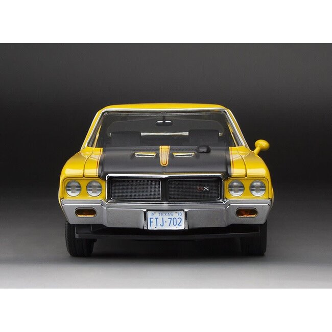 Sun Star 1/18 1970 Buick GSX - Saturn Yellow