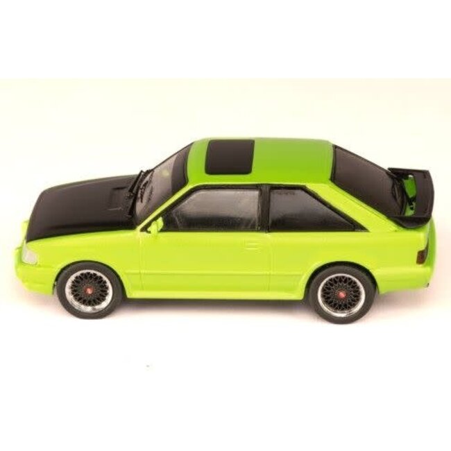 IXO Models 1/43 Ford Escort Mk IV XR3 1990 Green Mat Black