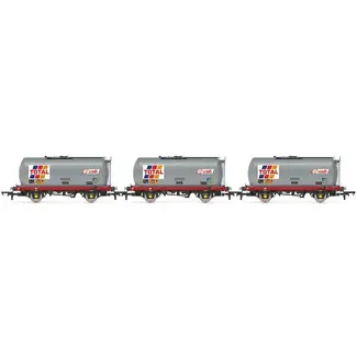 HORNBY HORNBY TOTAL, TTA TANK WAGON TRIPLE PACK - ERA 7