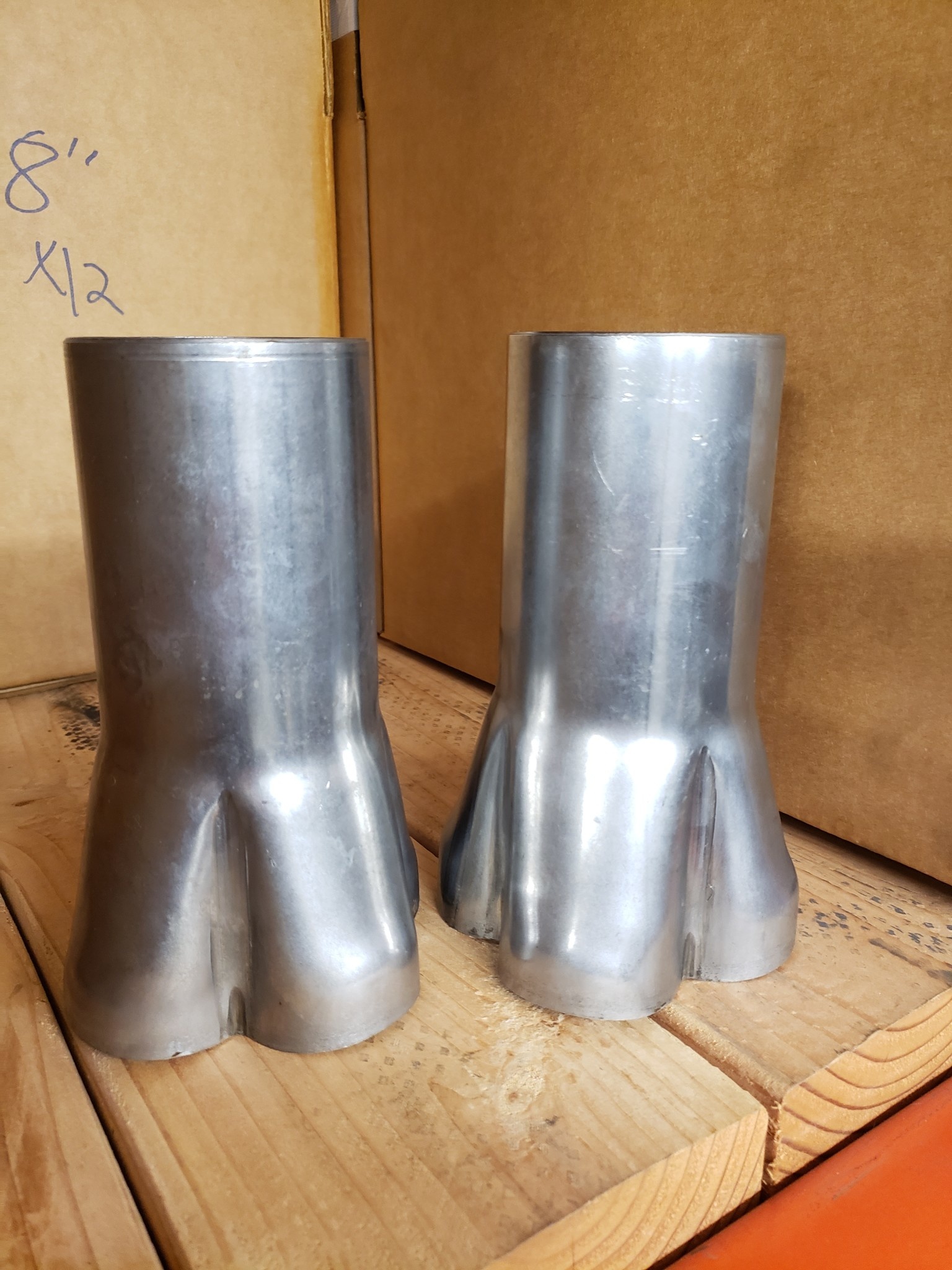 PAIR GBE STEEL WELDON HEADER COLLECTOR, 1 7/8 O.D. PRIMARIES 3" OD