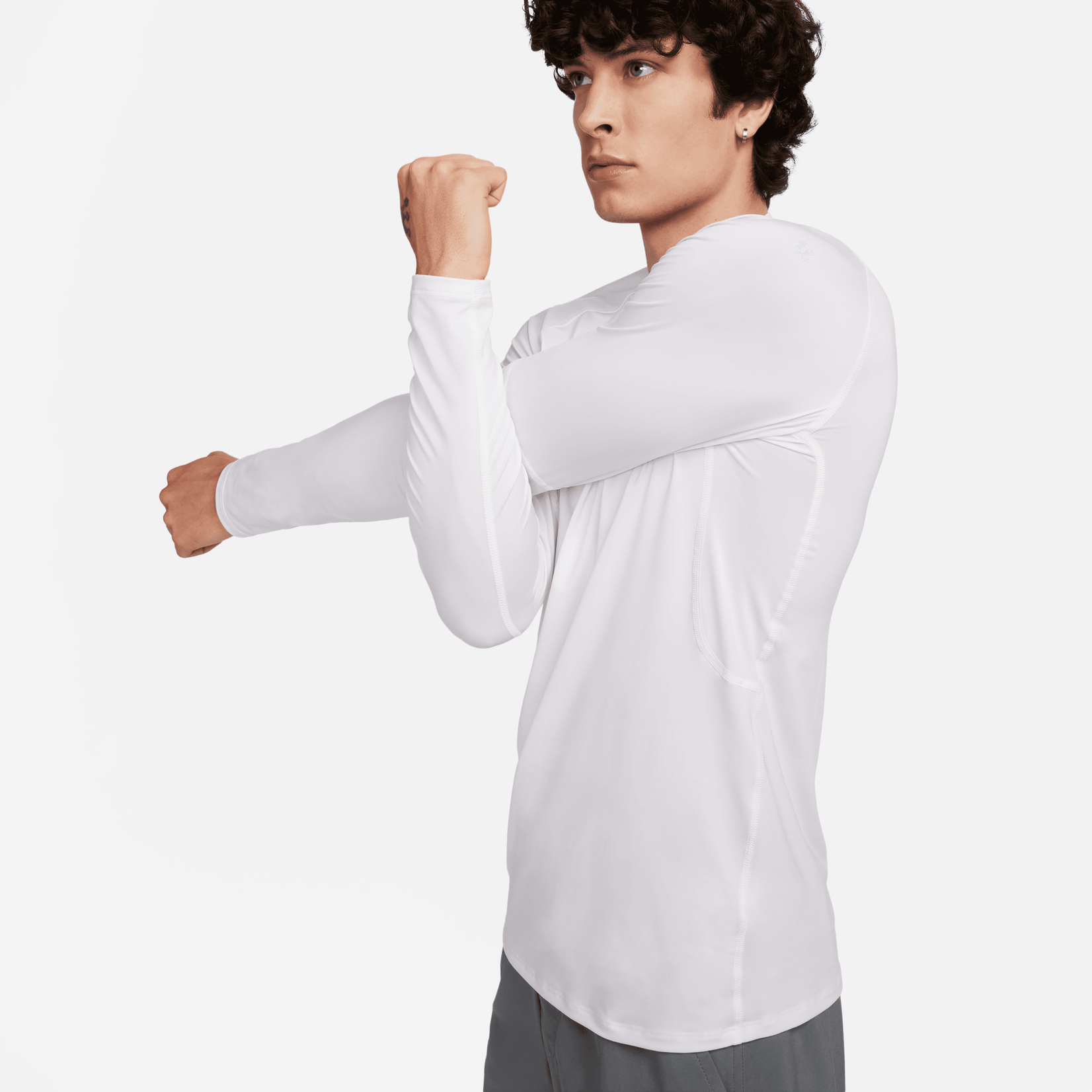 Nike Men's Dri-FIT Slim Long-Sleeve Fitness Top White
