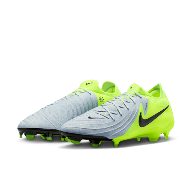 Nike Phantom GX 2 Pro FG Metallic Silver/BlackVolt Soccer World