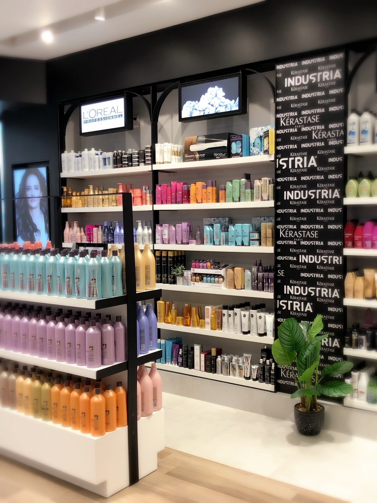 Boutique Industria Galeries Orford Industria Coiffure Hair Products