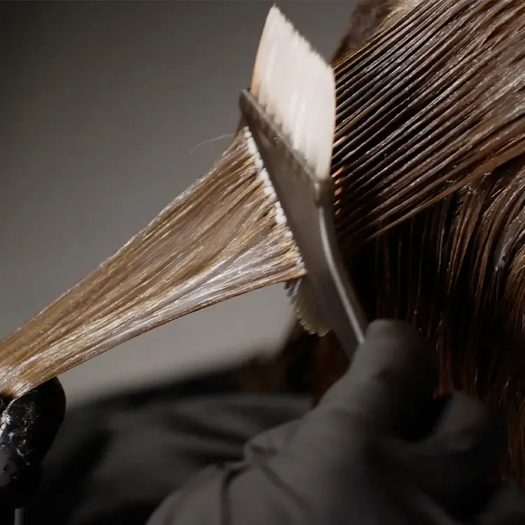 REVLON PROFESSIONAL COLOR EXCEL | GLOW in SYSTEM Ammonia-Free Tone-On-Tone Creme Color (70ml/2.3oz)