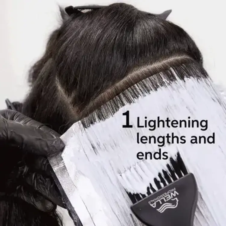 WELLA BLONDOR Raviveur Liquide Permanent 59ml (2 oz)