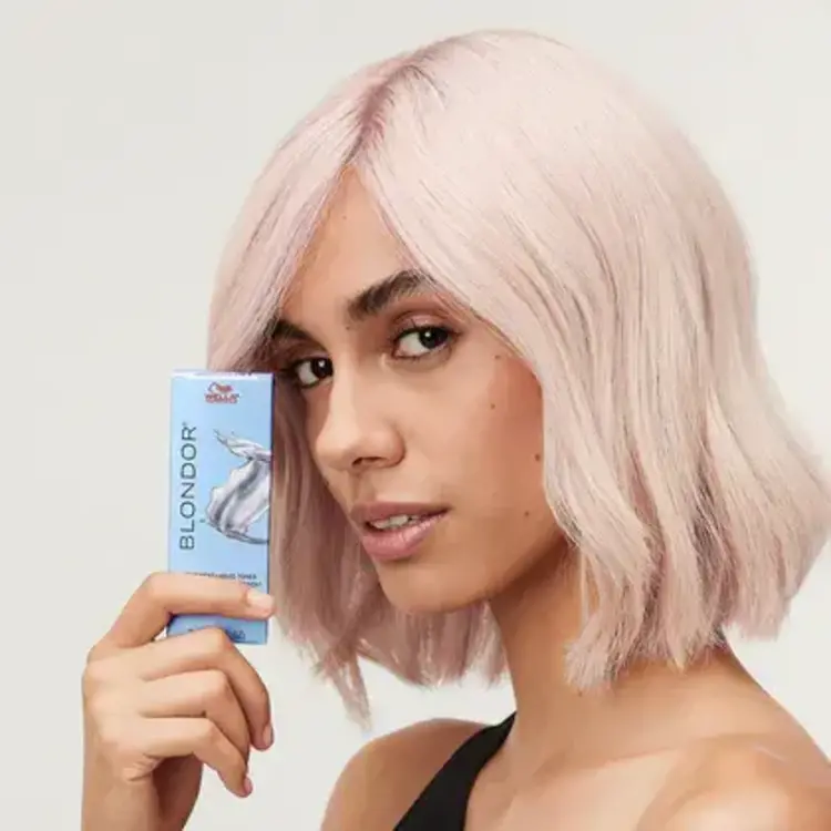 WELLA BLONDOR Raviveur Liquide Permanent 59ml (2 oz)