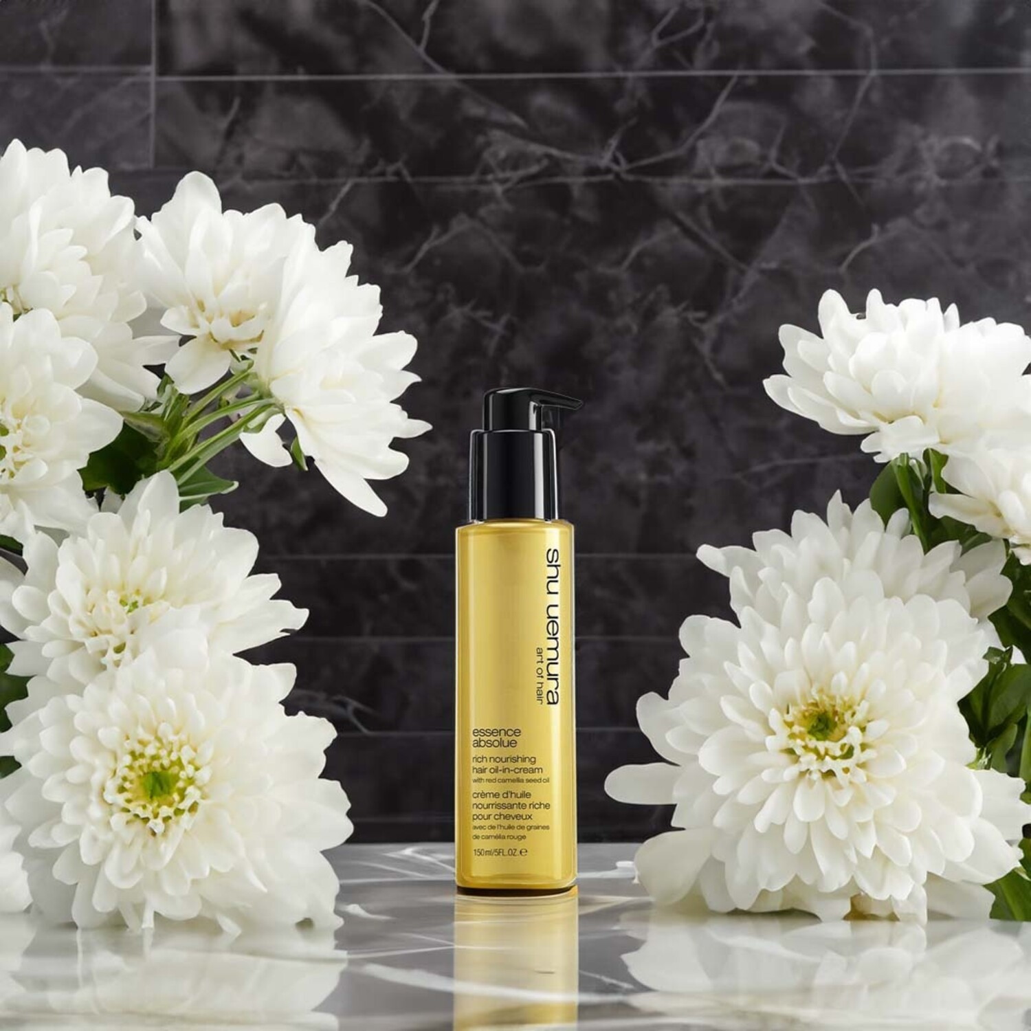 Shu Uemura Essence Absolu Rich Nourishing Oil-in-Cream - Industria