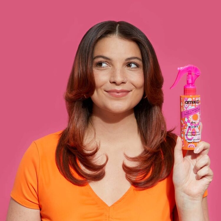 amika: The Wizard | Primer Démêlant Sans Silicone – Démêle Instantanément, Protège de la Chaleur et Lisse Sans Alourdir
