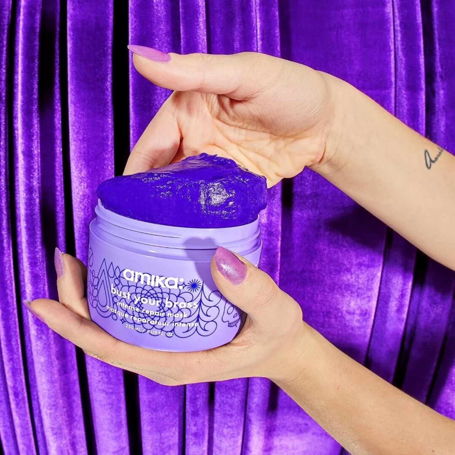 Amika Bust Your Brass Intense Repair Mask - Industria