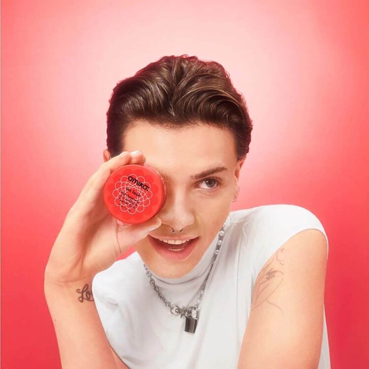 amika: Headstrong | Laque Fixation Intense