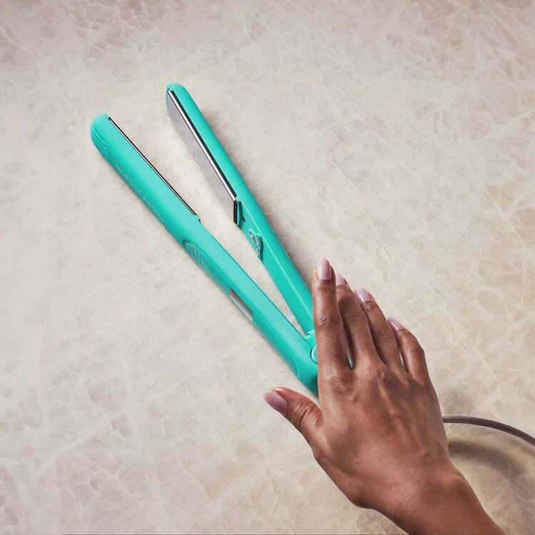 MOROCCANOIL Titanium Flat Iron 1'' (25mm) – Fast smoothing, shine and frizz control