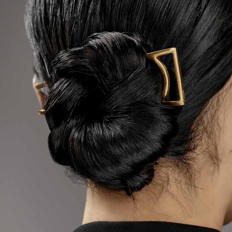 ORIBE Signature | Superfine Hairspray - Lightweight and Sheer Hold