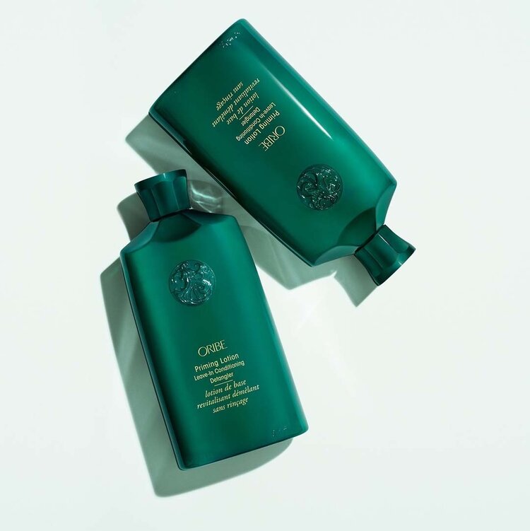 ORIBE Moisture & Control | Lotion de Base Revitalisant Démêlant Sans Rinçage 250 ml (8.5 oz)