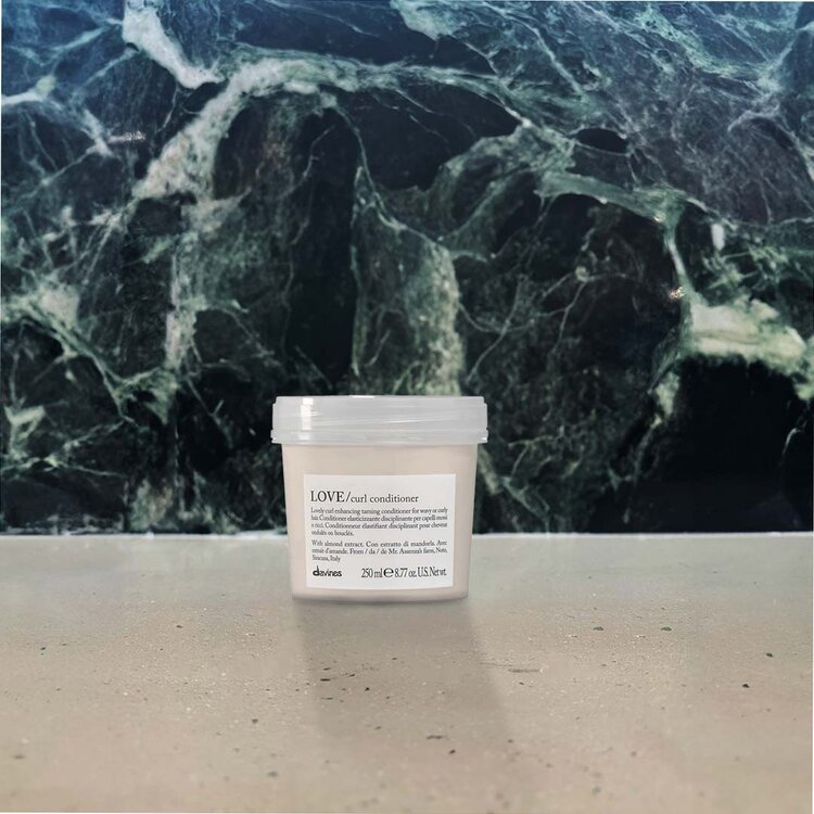 DAVINES Essential Haircare | LOVE | Curl Conditioner