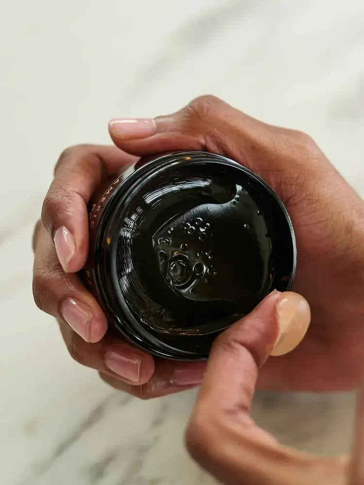 AMERICAN CREW AMERICAN CREW - COIFFANT | POMADE Medium Hold and high Shine / Cire de coiffage Fixation Souple et Brillance Élevée