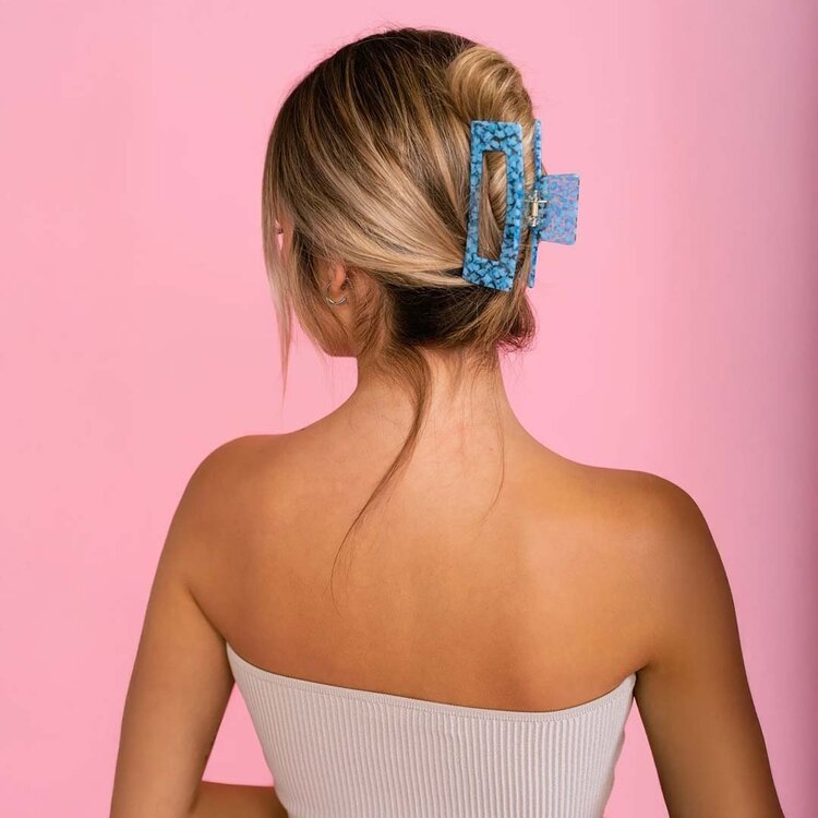 PIXIE WOO Grande Pince Collection Cloud – holds your hairstyle in style and comfort