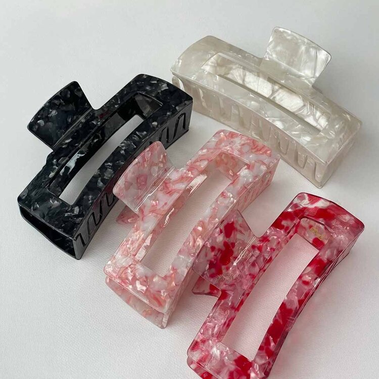 PIXIE WOO Pinces Larges – disponibles en Noir, Paris, Mykonos et Londres