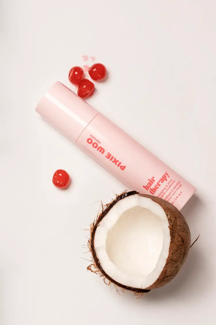 PIXIE WOO Hair Therapy | Revitalisant & Démêlant Brillance Sans Rinçage – démêle, hydrate et sublime la brillance (150ml/5oz)