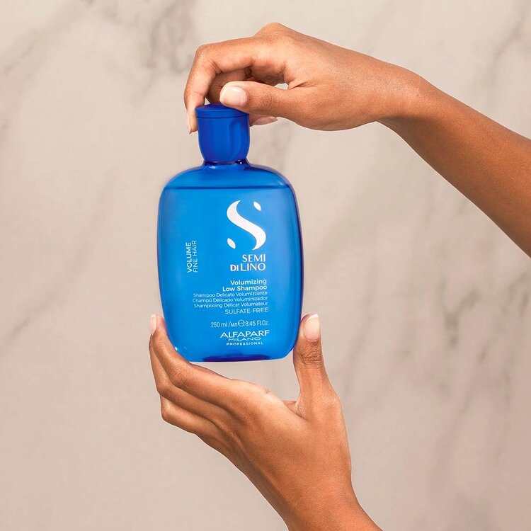 ALFAPARF Milano Semi di Lino | Volume | Volumizing Low Shampoo – Gentle cleanser that amplifies volume and body in fine hair