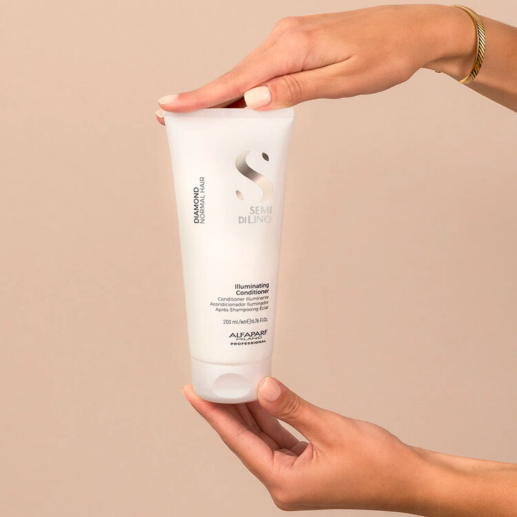 ALFAPARF Milano Semi di Lino | Diamond | Illuminating Conditioner – Detangles and boosts shine for normal to color-treated hair