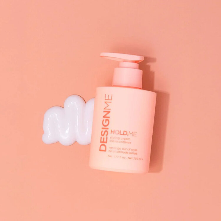 DESIGN.ME Ornements Hold.me | Crème Coiffante | Coffret Fêtes 2025 — Contrôle Souple & Fini Naturel
