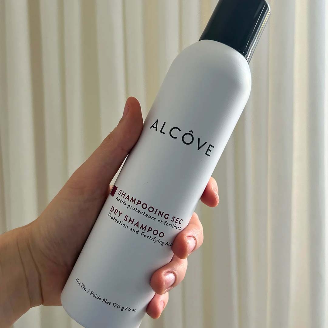 Alcove | Styling | Shampooing Sec (170 g / 6 oz) — Redonne du volume à tes cheveux en un clin d'œil.