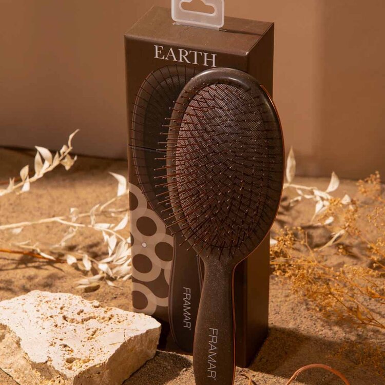 FRAMAR ***Detangle Brush | Terra Collection – Gentle detangling with a soft, earthy aesthetic