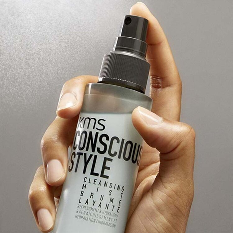 KMS Consciousstyle | Brume Lavante (100 ml / 3.3 oz) – Rafraîchit et nettoie légèrement entre deux shampooings