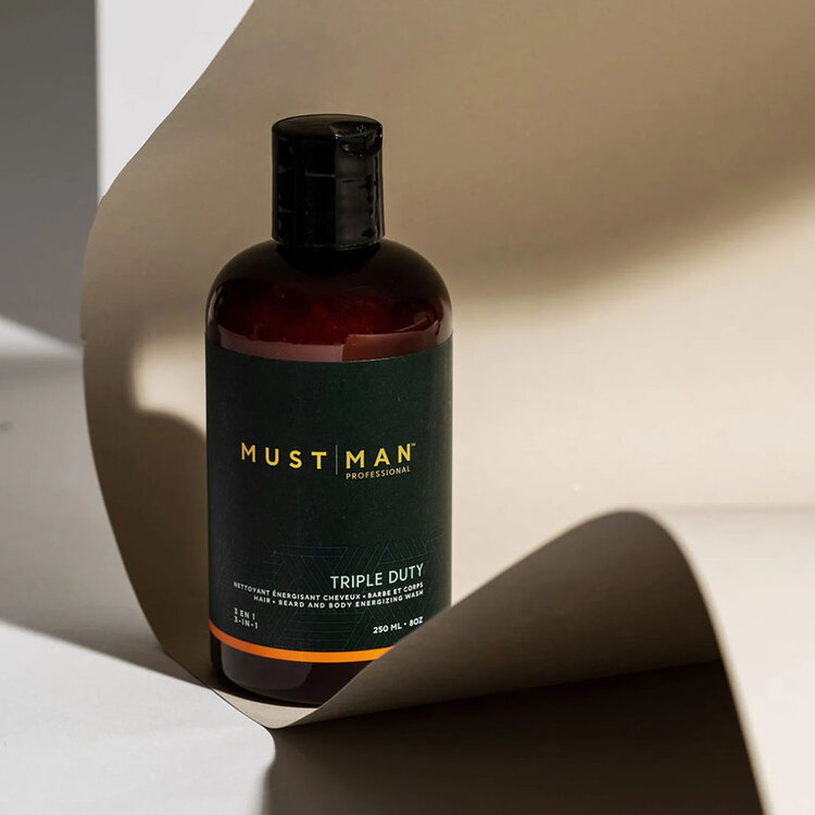 MUST | MAN Proffessional Duo Laver et Coiffer | Take Control — Coffret Fêtes 2025 – Nettoyage énergisant + coiffage flexible