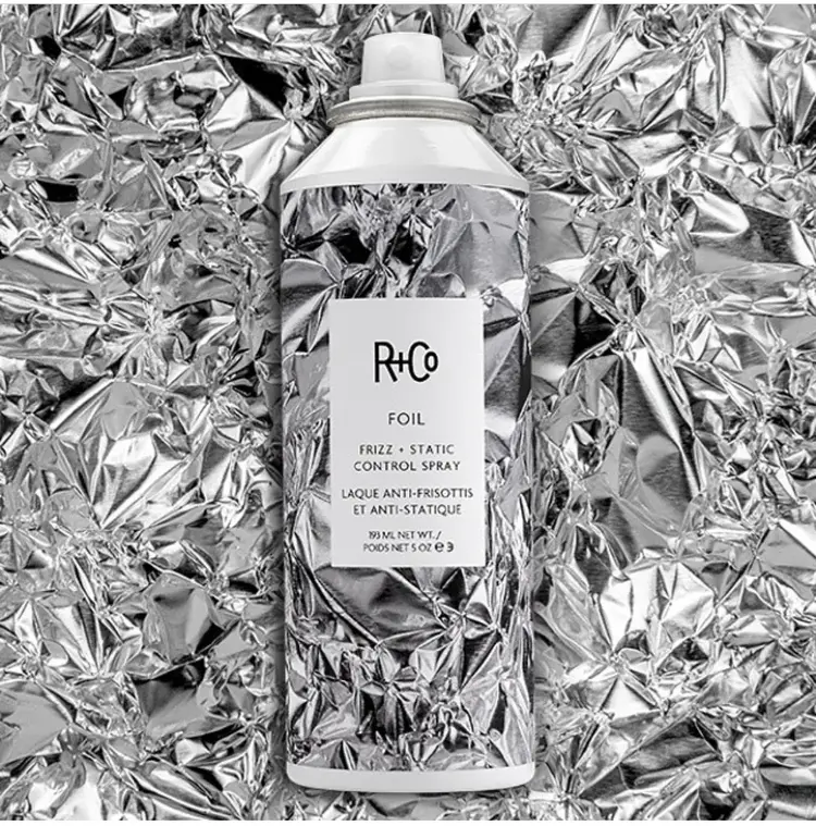R+Co R+Co - FOIL . Laque Anti-Frisottis et Anti-Statique / Frizz + Static Control Spray (180ml/5oz)